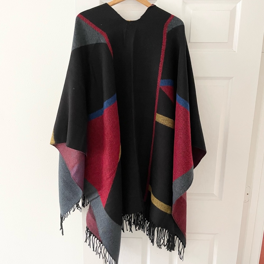 Vero Moda Color Block Poncho - Picture 4 of 4